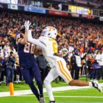 LIVE! Music City Bowl: Illinois 24, Tennessee 14, End of third quarter | Sports