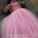 @victorjoelg Le puse el vestido de 15 años de mi otra hermana a la Maggie JAJAJA…