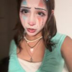 @emo_materialgurl I hope i dont got any boogers on me >.< (finally clown m…