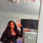 @crismelyy____ Y ella      …