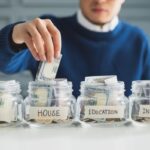 More Americans look to financial resolutions for 2026 as budget concerns linger