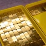 Gold Rises as Trump Tariff Defeat Throws Trade Deals Into Doubt