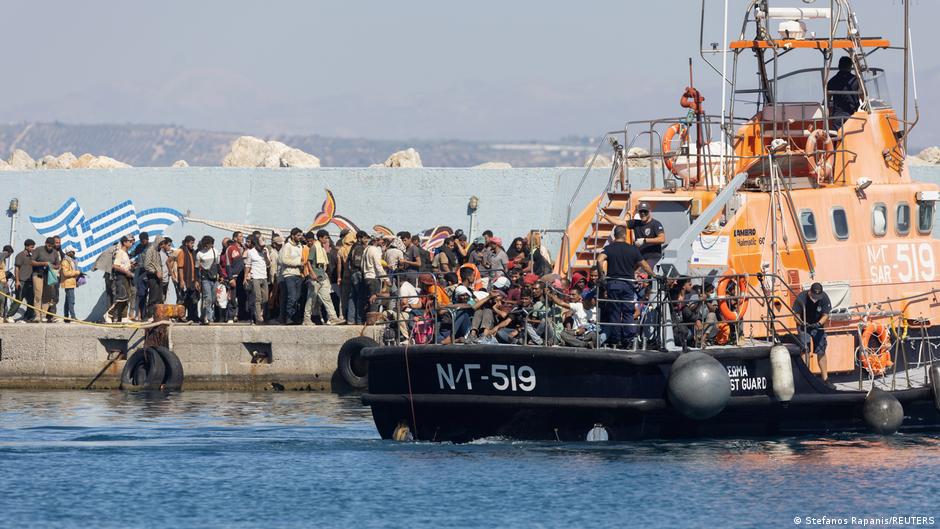 Greece to suspend asylum applications of migrants from Libya