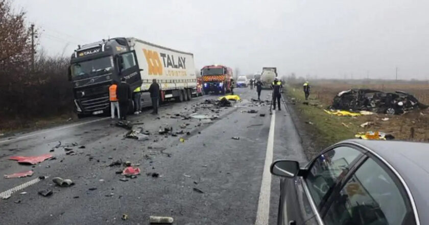 Europa League: Seven supporters die before Lyon vs PAOK (video)