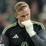 Schmeichel does not deserve boos but Celtic need new keeper