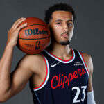 Sacramento Kings sign former 1st round pick to two-way deal