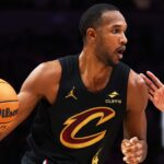 NBA Rumors: ‘Stunted’ Growth Has Star Bigs on Trade Wish Lists