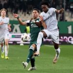 Ten-Man Panathinaikos triumph on penalties in Plzen to reach Europa League last 16