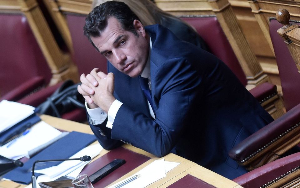 Critics say Greek migration bill violates conventions