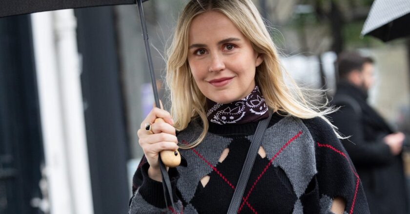 ‘Practical Hands-Free Fashion’ – These 12 Black Crossbody Bags Prove Why They Are A Wardrobe Staple