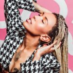 Best ’90s Fashion, Trends to Wear in 2026