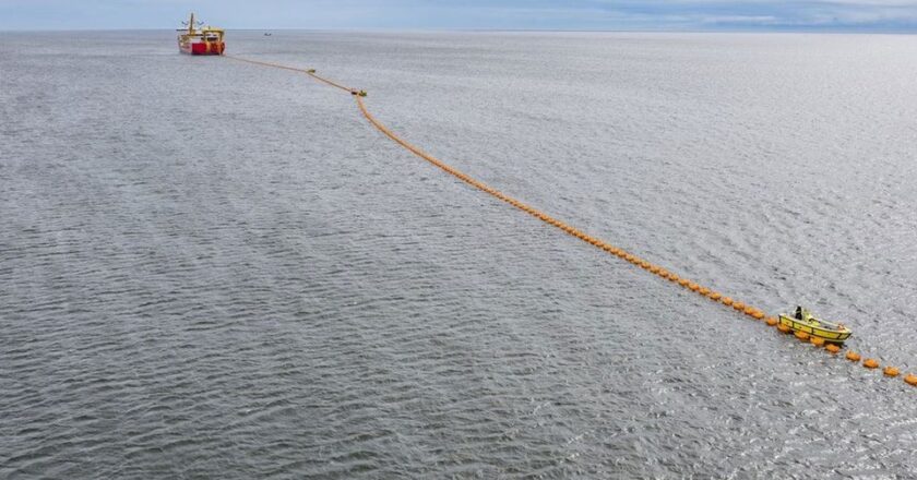 Greek government reaffirms support for Cyprus amid tensions over power cable project