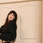 Dakota Johnson Talks Calvin Klein Runway Show & Meeting Blackpink’s Jennie