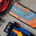 I was done with mobile games until I found this wonderful retro arcade racer