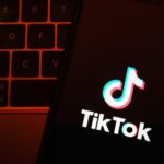 TikTok tests letting users stream full songs through Apple Music without leaving the app
