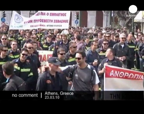 Greek firemen protesting