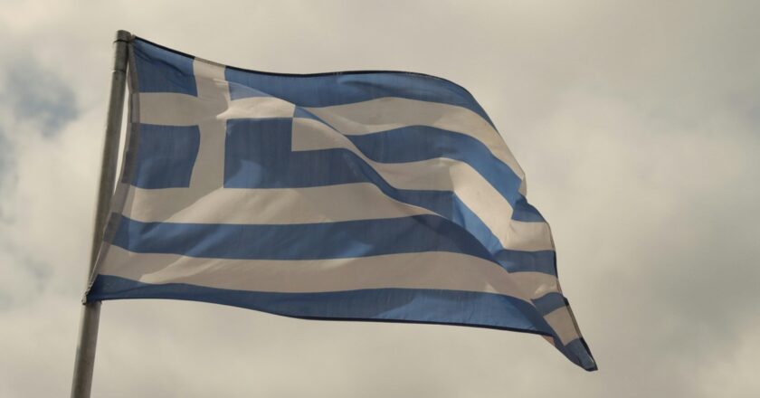 Greek government rolls out €300mln support plan amid Mideast tensions