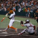 No. 2 Texas baseball clinches series win in walk-off fashion over No. 8 Oklahoma  – The Daily Texan