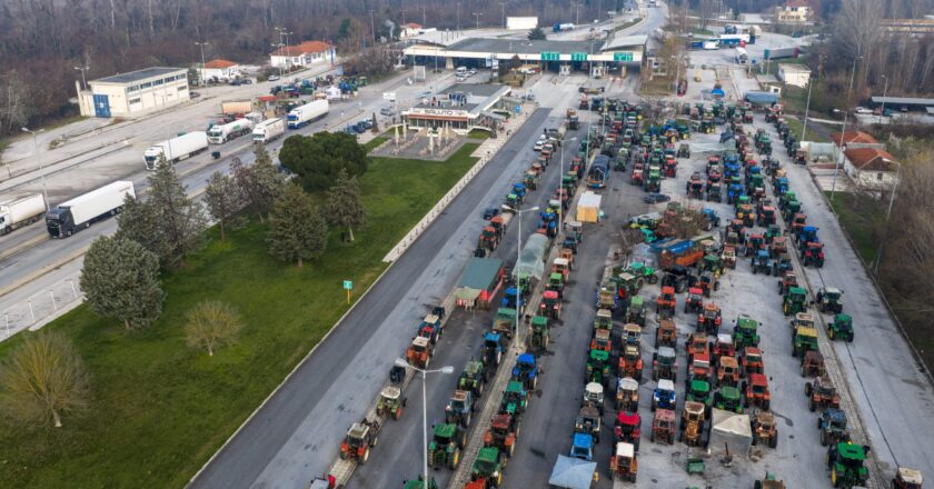 Greek Government Seeks Talks, Farmers Escalate Actions