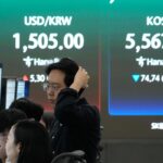 Asian stocks mostly fall and oil climbs again over Iran war de-escalation uncertainties