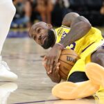 Lakers’ LeBron James Announces Injury News Before Game vs Rockets