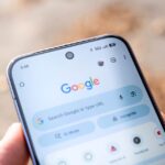 Chrome on Android tablets, foldables rolling out bookmarks bar