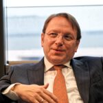 Greek PM denounces Várhelyi’s ‘specific agenda’ on vaccines amid sheep-pox outbreak