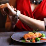 What Time Should You Stop Eating Before Bed? Here’s What Science Says