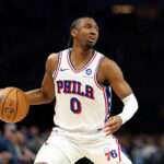 Sixers star Tyrese Maxey suffers apparent hand injury in final moments of loss to Hawks that requires X-rays