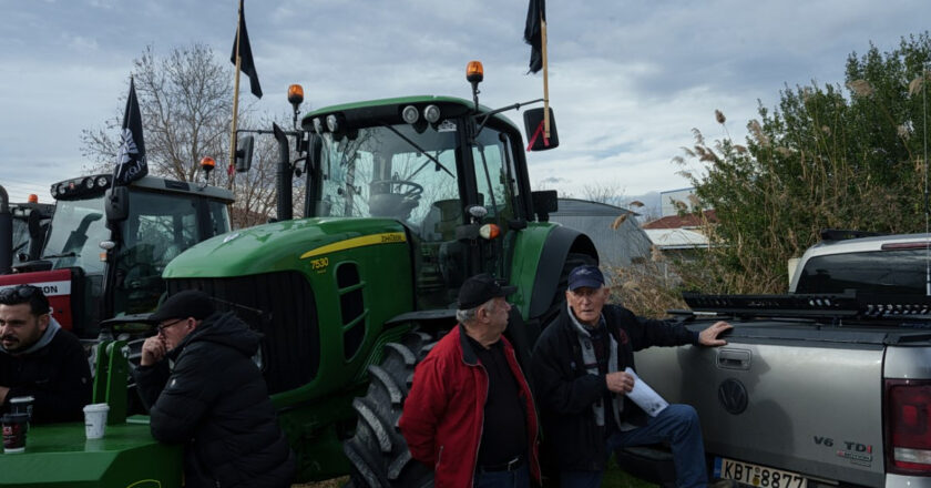 Greek Farmers to Escalate Protests With a 48-Hour Blockade