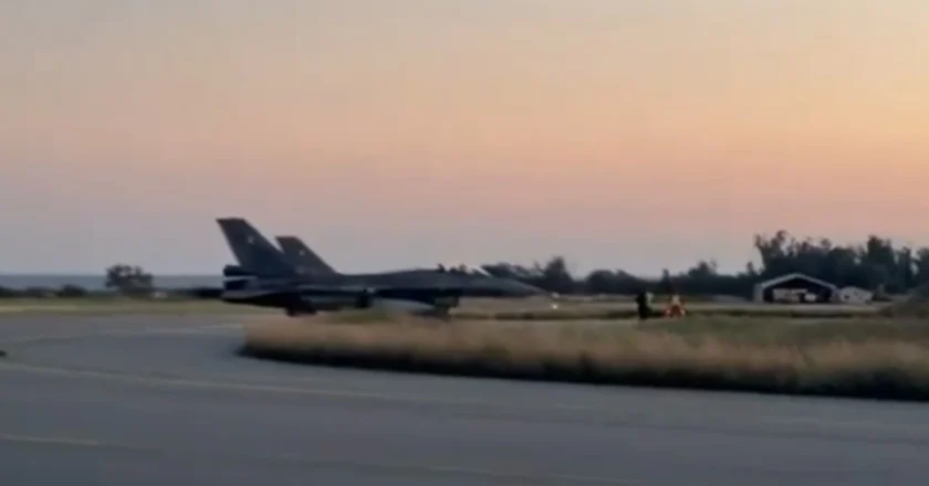 The four Greek F-16 fighter jets sent by Athens have landed in Cyprus (video)
