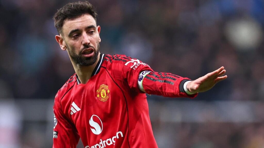 Man United vs. Aston Villa: Who will take charge in race for UCL?