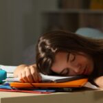 Teen sleep is getting worse. It’s more than just screentime. : Short Wave : NPR