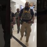 Agentes de ICE piden ID en aeropuertos clave