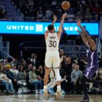 Curry scores 17 points with two 4-point plays in second game back from injury, Warriors beat Kings