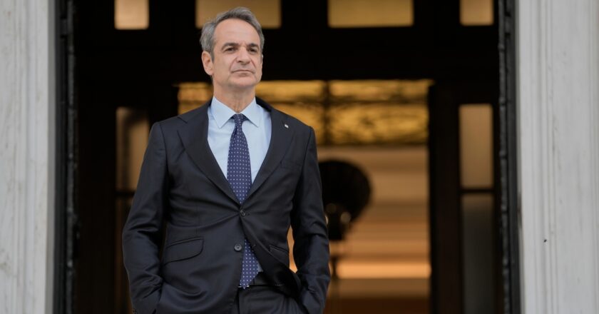 Greece moves to protect minors from social media with new ban for kids under 15