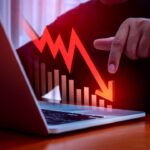 ‘Rich Dad Poor Dad’ Author Robert Kiyosaki Says the ‘Global Stock Market Is Collapsing’ and Warns ‘Promises Break During Wars’