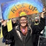 Music, laughs and chants at No Kings