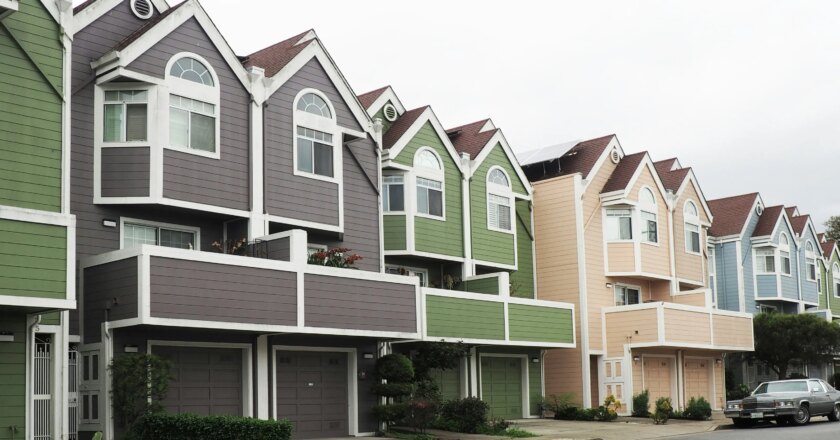 How much is too much to pay for rent?