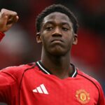 Kobbie Mainoo ‘getting closer’ to new Manchester United contract – Michael Carrick