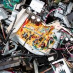 People Throw Away This Common Electronic Item Without Knowing It Holds 450MG of Pure 22-Carat Gold