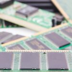 Micron Jumps 4%, SanDisk Gains 3% as AI Tailwinds Drive Memory Sector Higher