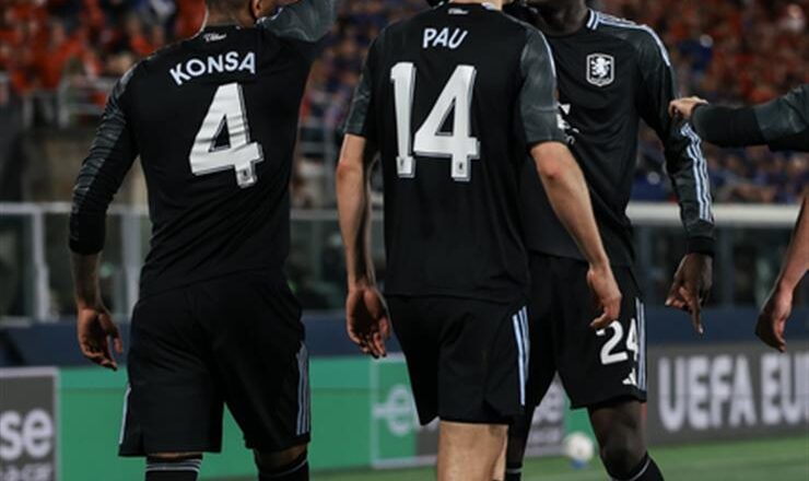 Watkins strikes twice as Villa beat Bologna in QF first leg