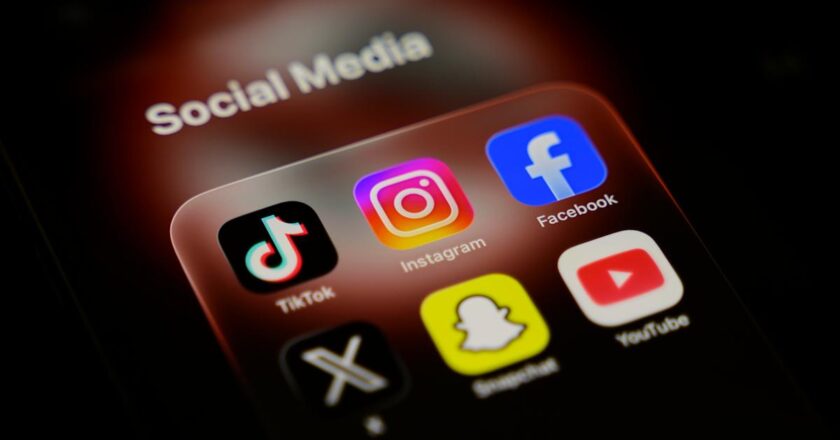 Greece plans to ban kids under 15 from social media
