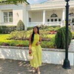 Spring Fashion Trends That Aren’t Just Florals (But Still Perfect For Easter)