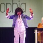 Hendel: Victory Center sports fashion affair, helps to fit wigs