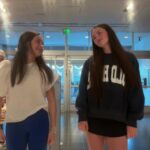 @cayb717 BOWWW     @CHLOE  …