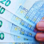 Greece Raises Minimum Wage to 920 Euros – Novinite.com