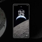 Turn your Galaxy device into space explorer with Earth and Moon wallpapers