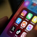 Greece bans social media for under 15